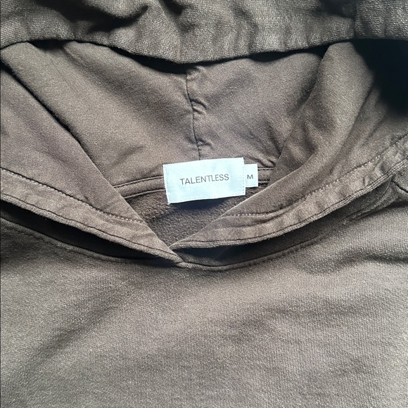 TALENTLESS Brown Hoodie Set - Picture 2 of 6